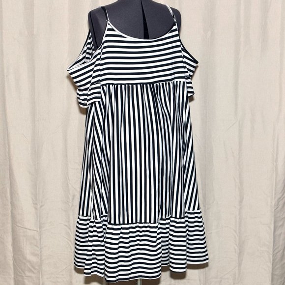 Plus Size 24/26 Shein Black & White Striped Ruffle Cold Shoulder Midi Dress - Picture 6 of 10
